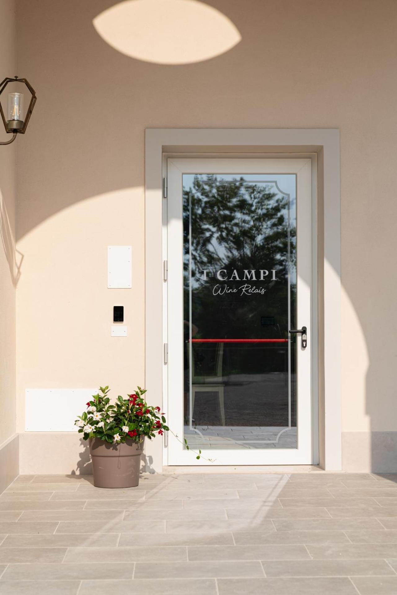 I Campi Wine Relais Otel Ronchi  Dış mekan fotoğraf